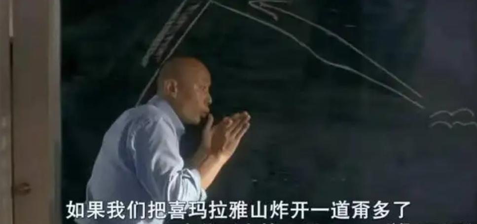 巨骗还是天才？罐头换苏联飞机，三度入狱，76岁坐拥北京264套房