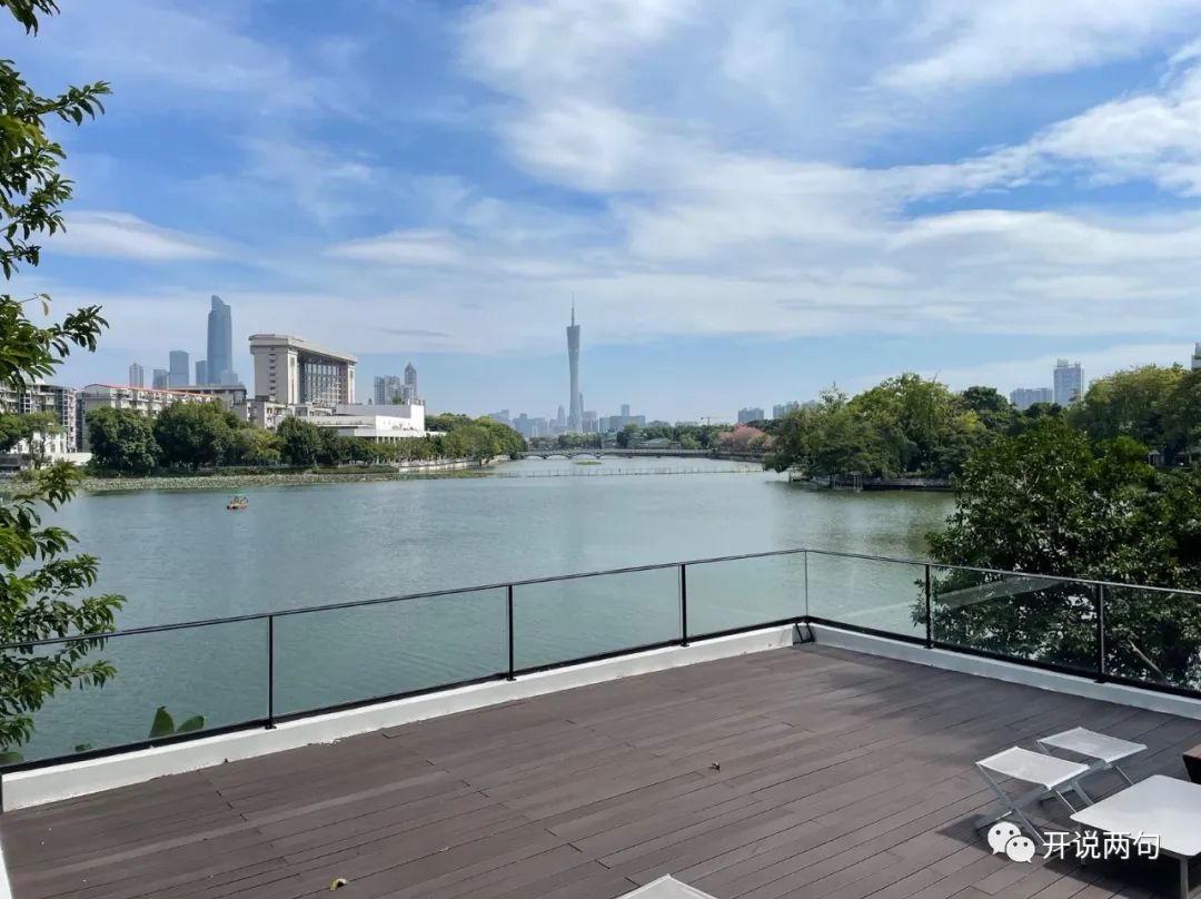 地摊贴膜创业项目晚上摆摊,低成本摆摊贴膜