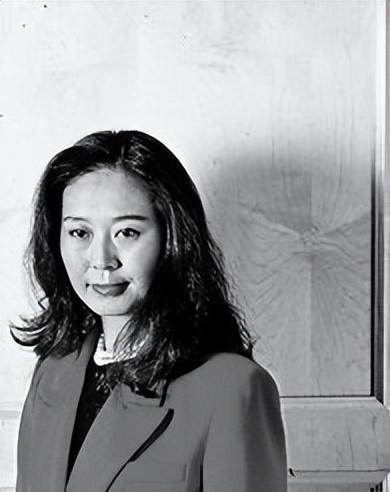 钢琴家刘诗昆：78岁娶女徒弟，81岁升级当爸爸，一家三口其乐融融