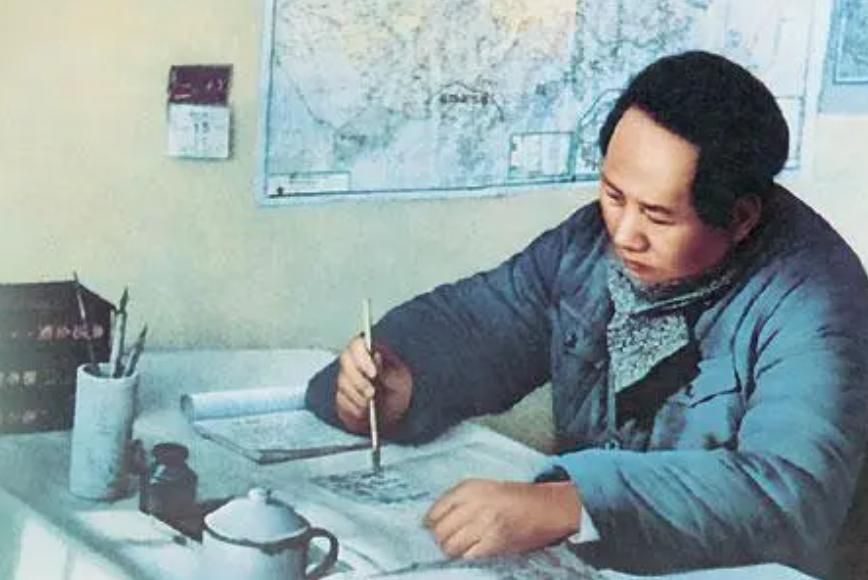 *先念李**抽雪茄，毛主席看了半天：有这么好的烟，怎么不早点拿出来