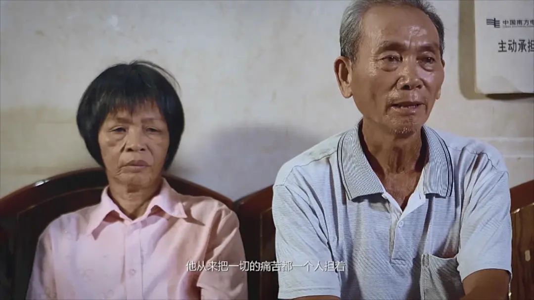 聊聊富士康的打工仔,富士康打工仔的图片