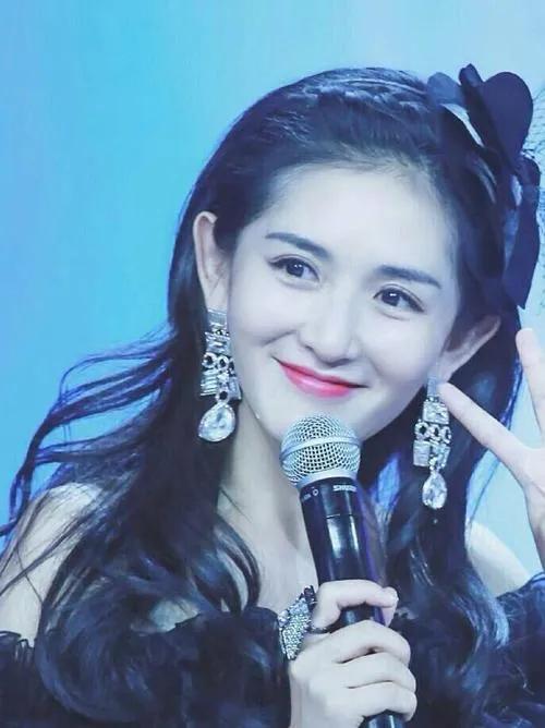 谢娜借包文婧3万欧元片段,包文婧谢娜澳洲旅行