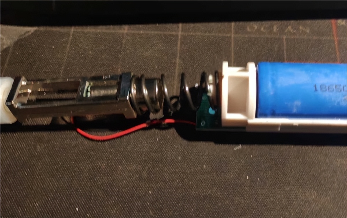 第一次用电动牙刷牙齿有点敏感,儿童电动牙刷对孩子牙齿有伤害么