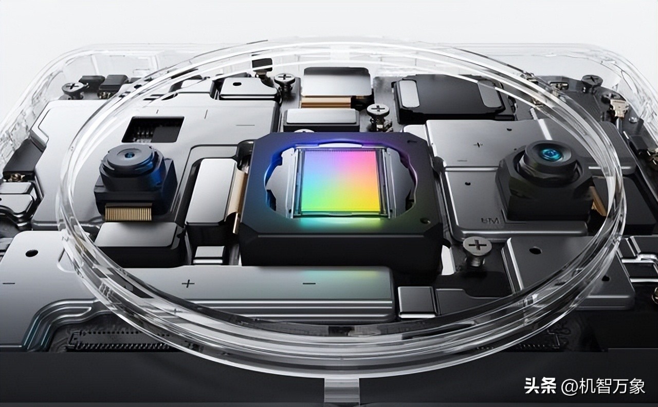 真我11pro和真我11pro有啥区别,真我11和真我11pro外观一样吗