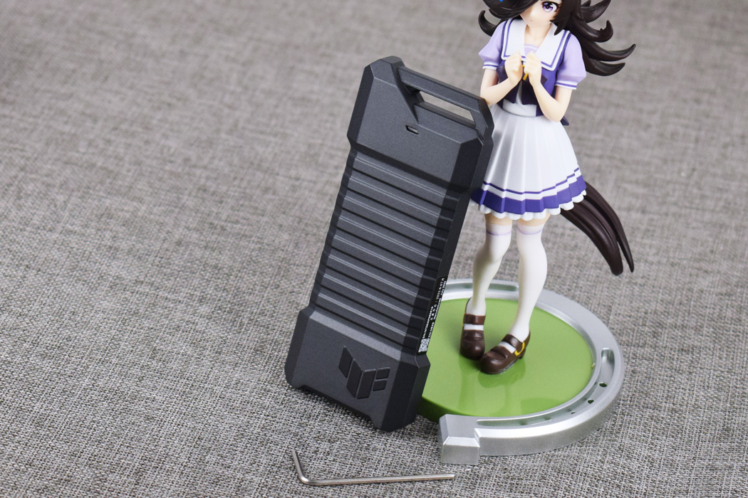 华硕tuf铠甲硬盘盒开箱,华硕tufgaming铠甲硬盘盒容量