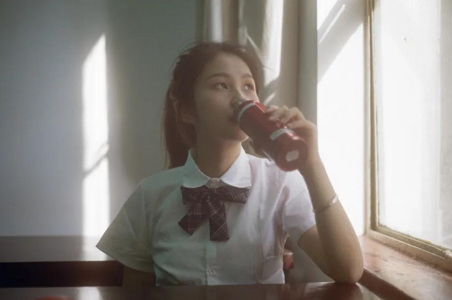 校园女同学校服写真,校服清纯照片