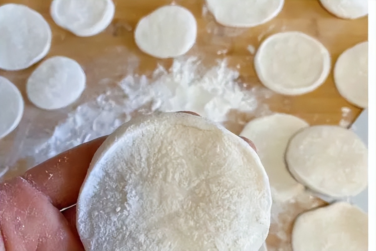 如何防止速冻饺子运输中粘连,饺子煮好后打包怎么做不粘连