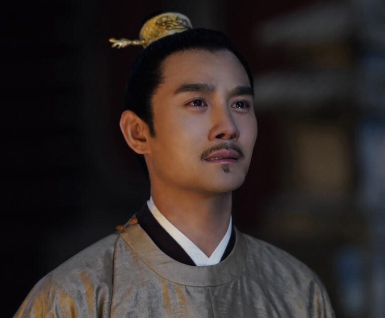 靳东和雷佳音近况,雷佳音和靳东谁的名气更大