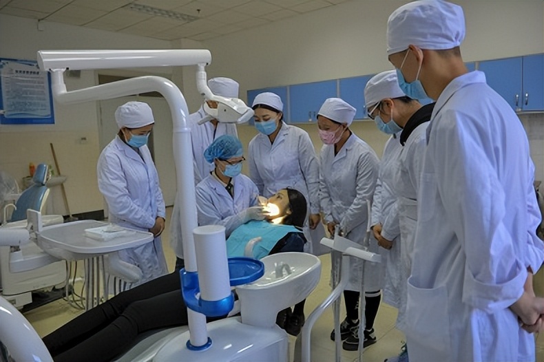 盐城卫生职业技术学院成人教育,盐城卫生职业技术学院中专