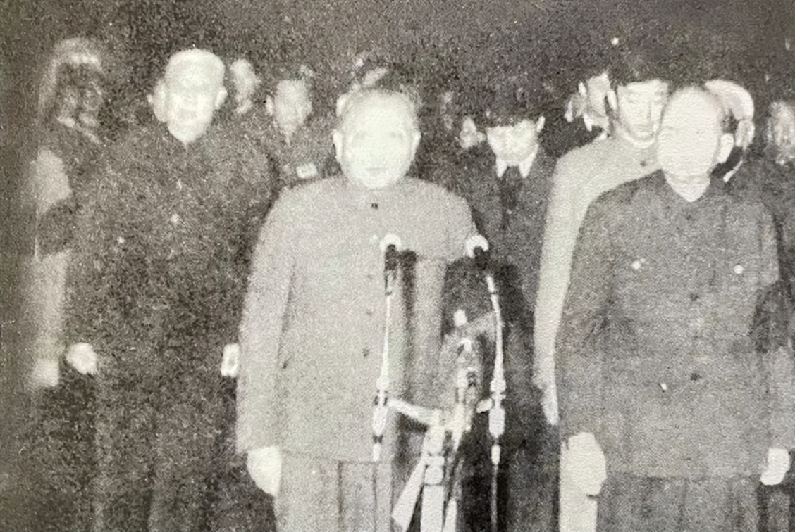 86年*伯承刘**逝世，邓公审定追悼会名单后催促：快给武汉军区打电话