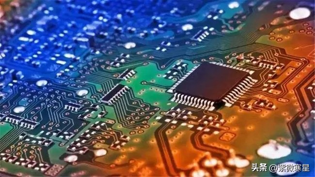 美国面临两难的抉择,美国深陷结构性矛盾