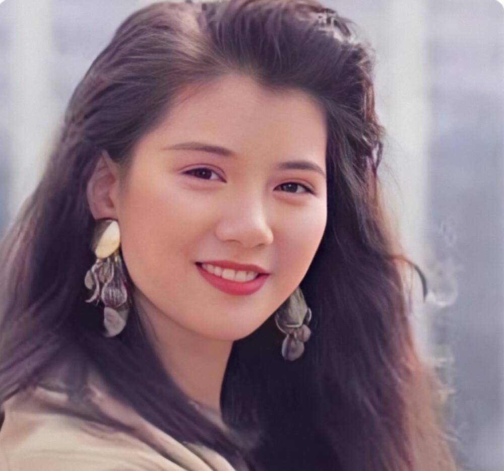 日军兽行照片:当着父亲的面玷污他女儿,临走还残忍割下妻子乳房