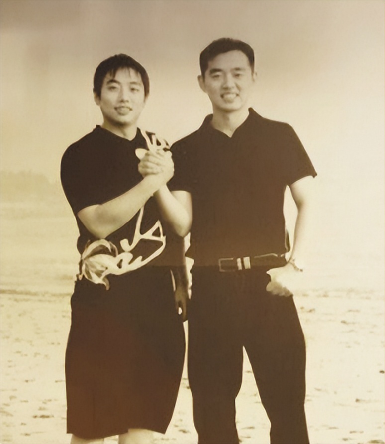 国乒经典一战,孔令辉19岁世乒赛夺冠,刘国梁智取瓦尔德内尔