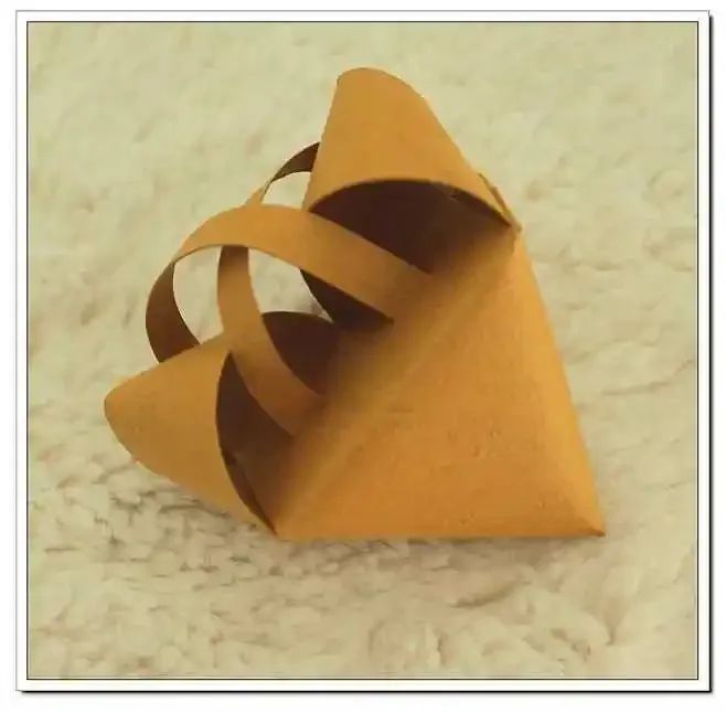 撇嘴拼音,撇嘴微信表情是什么意思