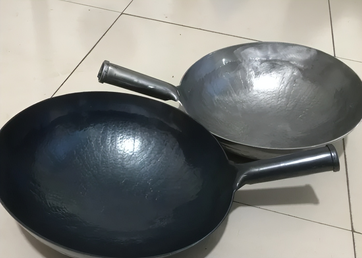 为什么人们都要用铁锅,是生铁锅好还是熟铁锅好用