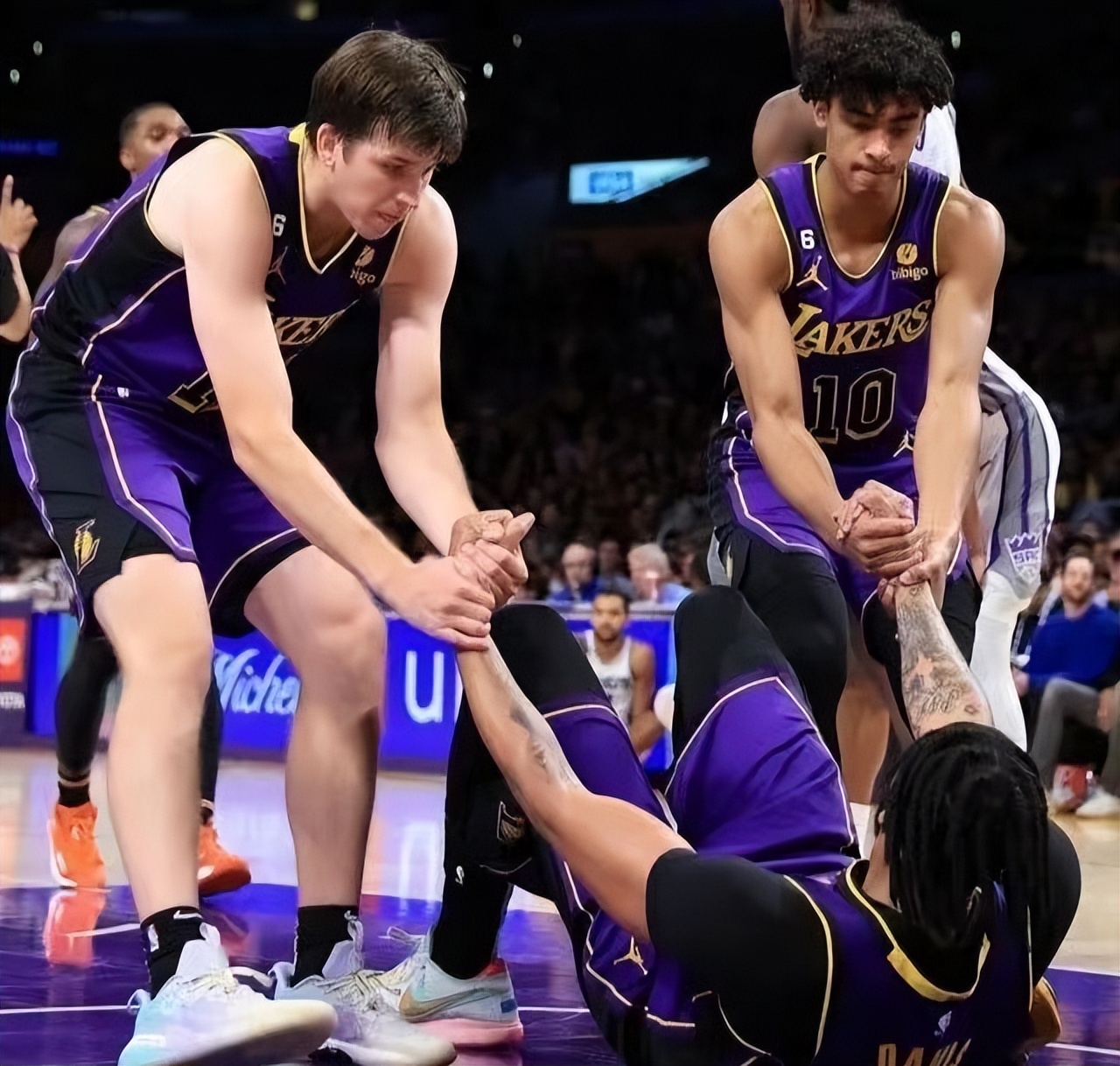 里弗斯撑起湖人最后的防线,湖人里弗斯可以进全明星吗