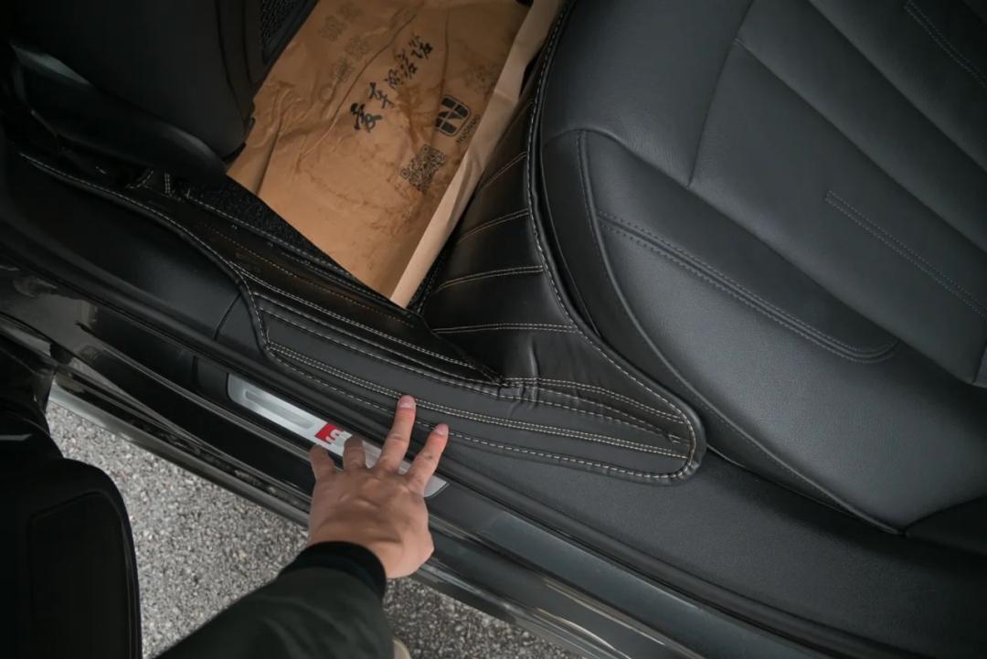 奥迪a4l 3.2 fsi quattro 旗舰型 (2019奥迪a4l quattro二手价格)