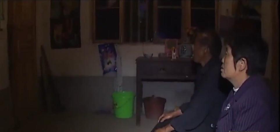 湖南村民家中怪事之谜,湖南农户发生怪事一到半夜门响