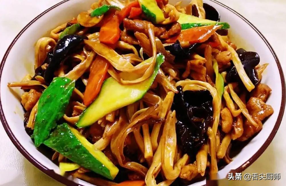 补钙是喝纯牛奶好好还是吃钙片好,补钙只会喝牛奶它才是天然钙库