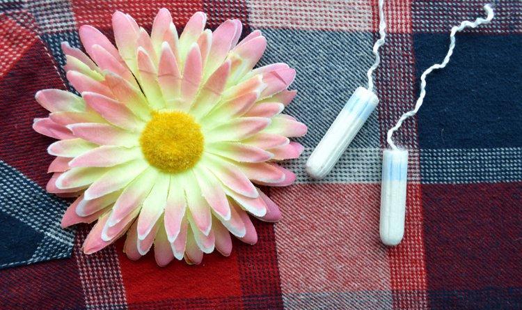 牛仔裤为什么内侧缝不能都做埋夹,女生怎么避免运动裤出现缝