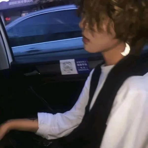 十二星座的霸气情侣头像白羊座,十二星座头像白羊座男生可爱