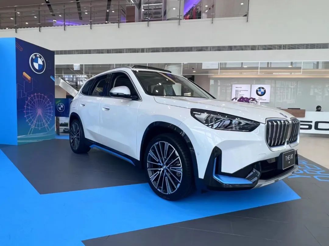 在大陆开电车真的幸福！中国台湾车主分享油车换宝马iX3的感受