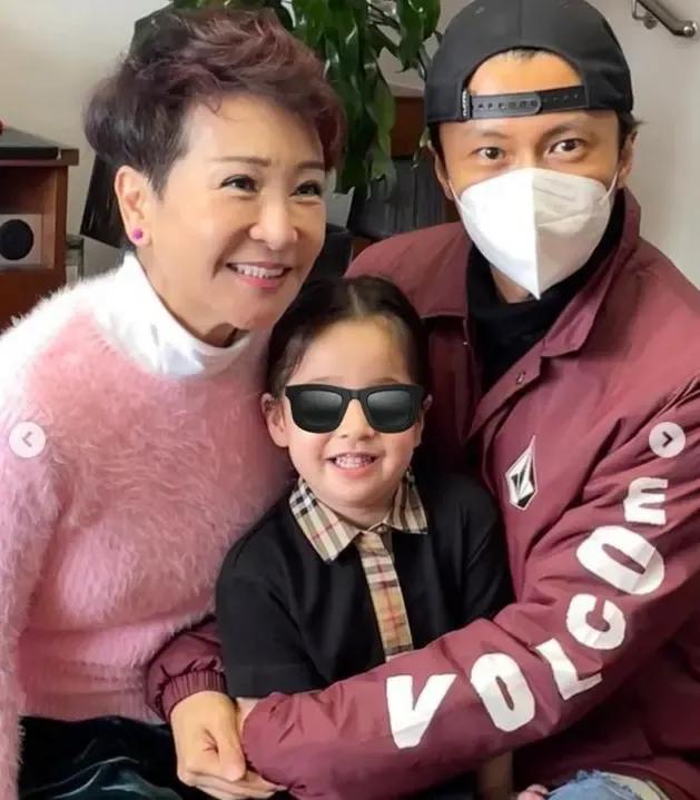 曝王菲谢霆锋感情现状,港媒曝光王菲谢霆锋真实感情状况