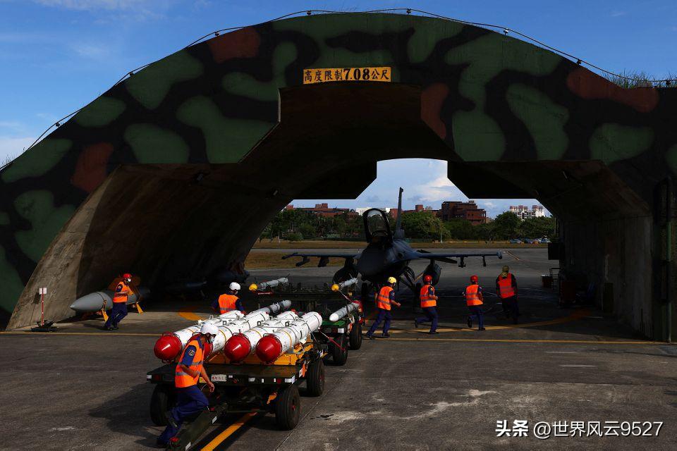 我军四代战机有哪些,解放军多型战机与台机交锋