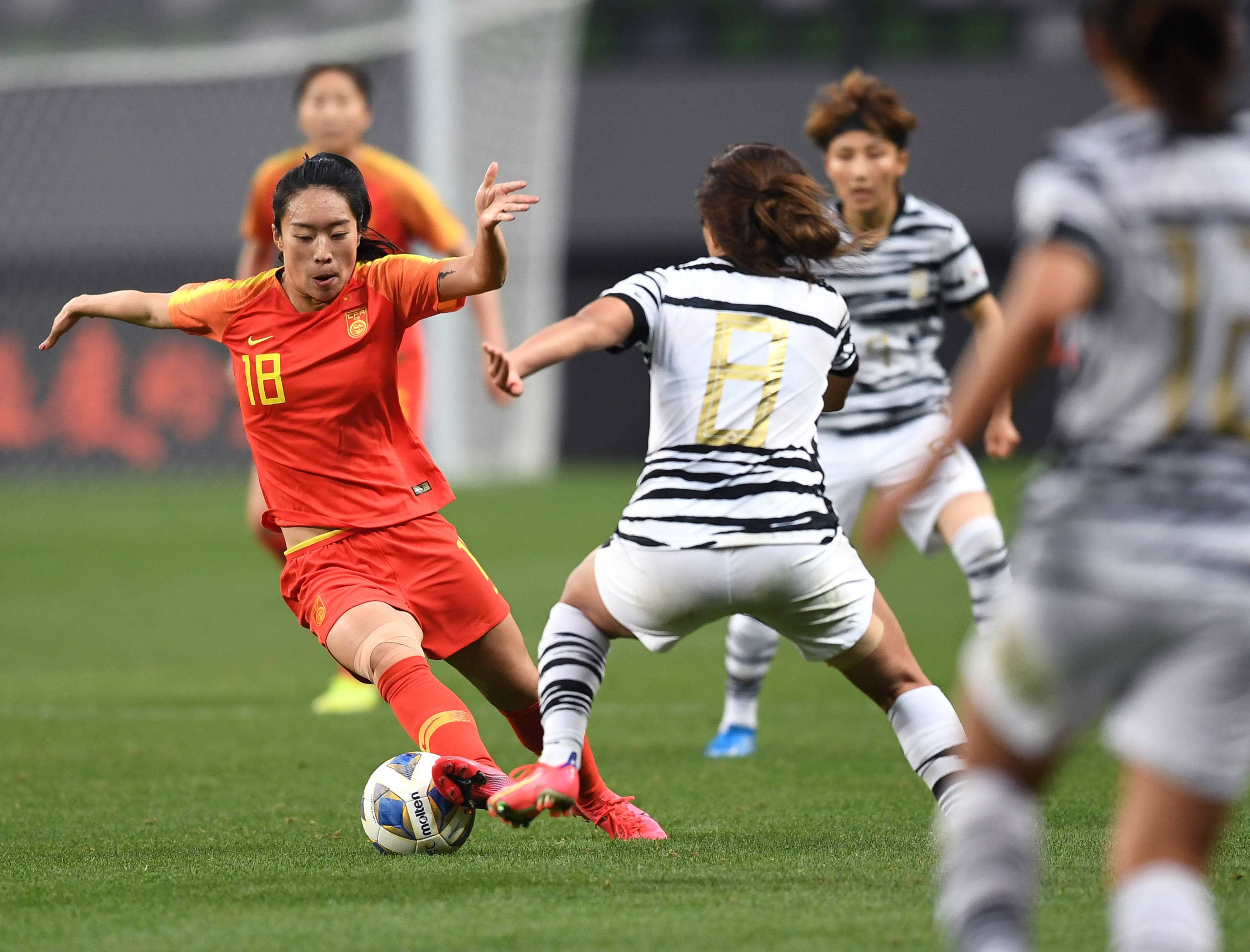 中国女足为什么比男足厉害,为什么中国女足会比中国男足好