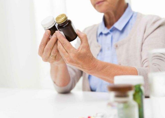 正常人吃叶酸对身体有什么好处,服用叶酸过多的危害