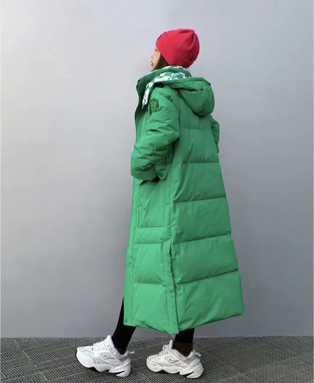 冬季穿什么颜色的羽绒服比较百搭,每个色系都很好看