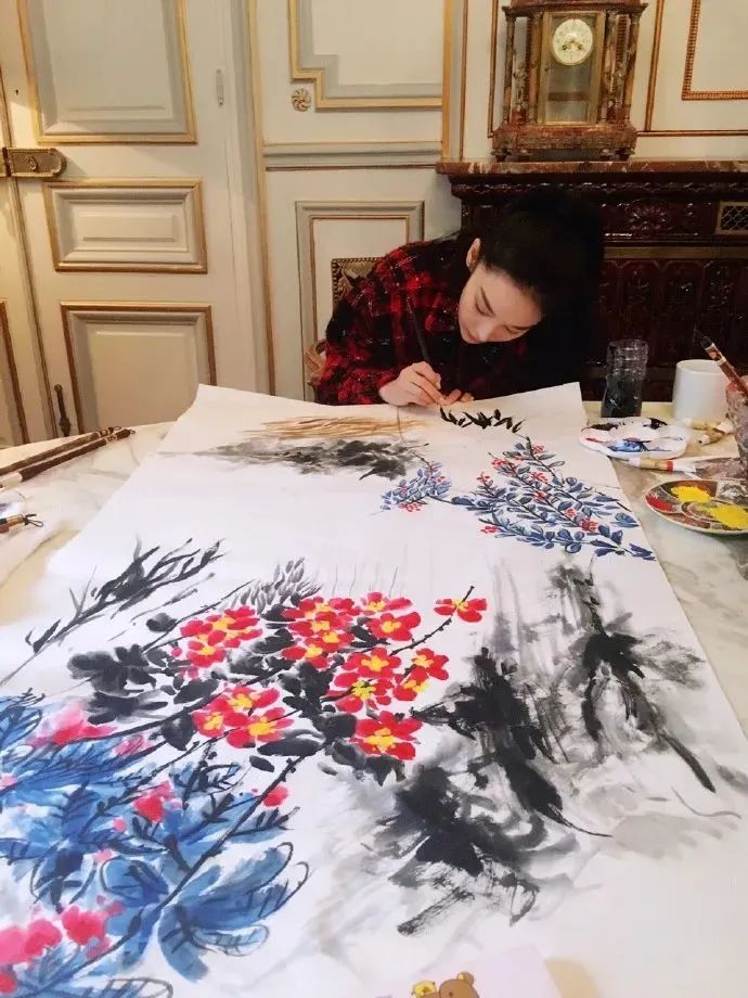 张馨予之前被黑是真的假的,曾经被全网黑的张馨予