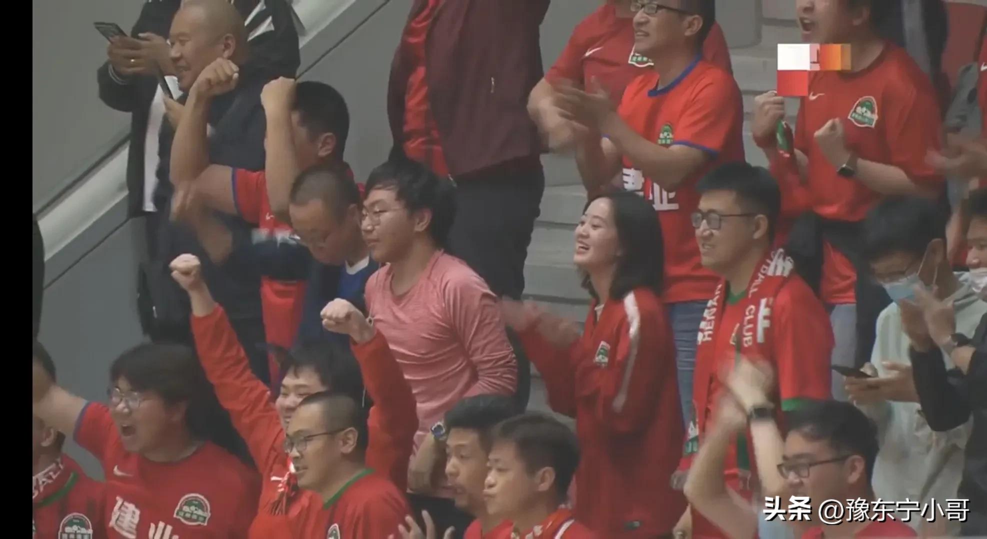 河南队外援舒尼奇,河南后卫舒尼奇