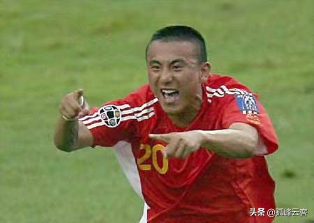 足球运动员毛剑卿,毛剑卿说18岁以前没踢过正规足球