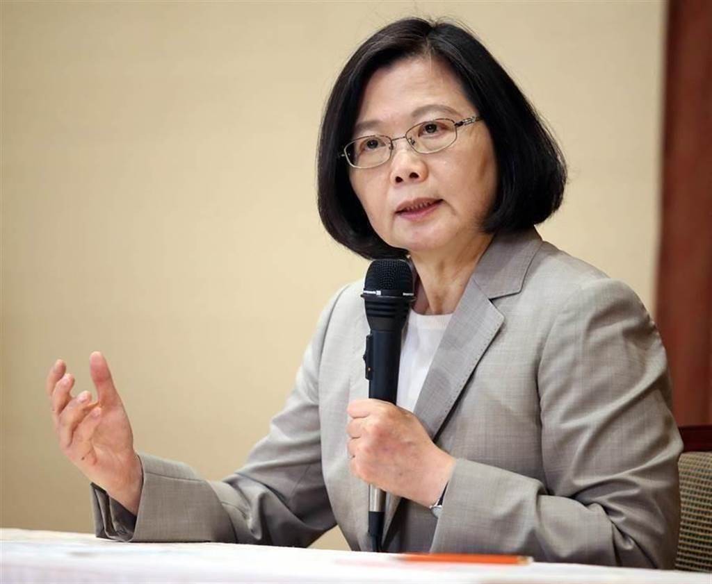 风雨欲来？蔡英文会面麦卡锡之际，解放军宣布在台海开展专项行动