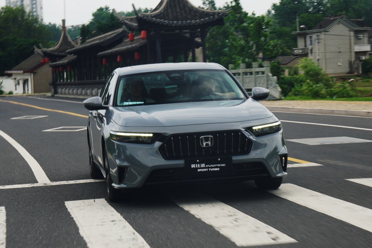 全新英仕派智能驾驶,全新英仕派智能三屏