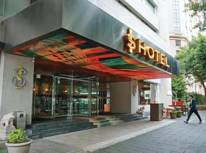 汪小菲微博透露大s生病了吗,大s讲汪小菲生病