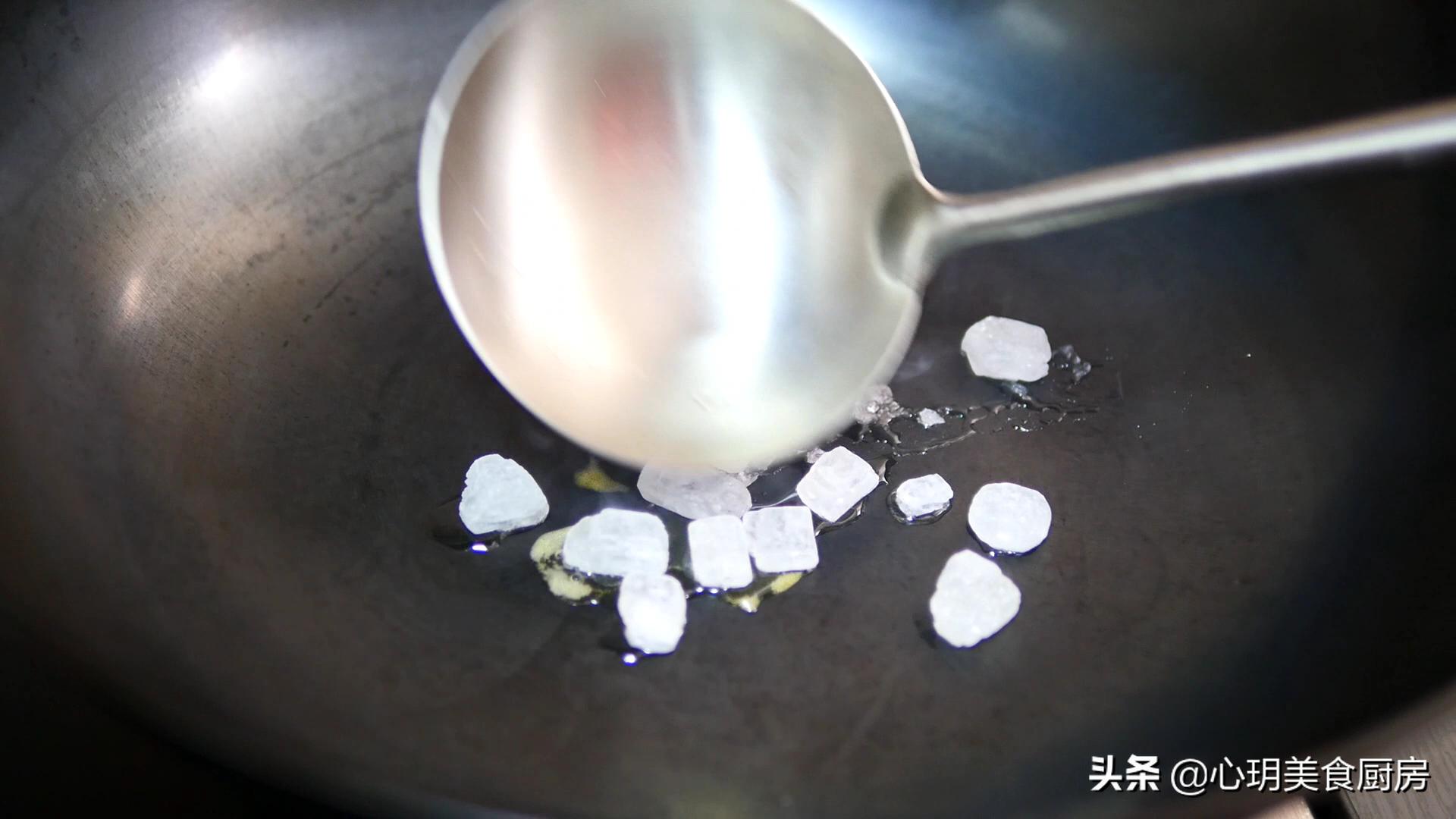 一瓶牛奶两个鸡蛋，教你在家自制焦糖布丁，孩子说：比吃豆腐还嫩