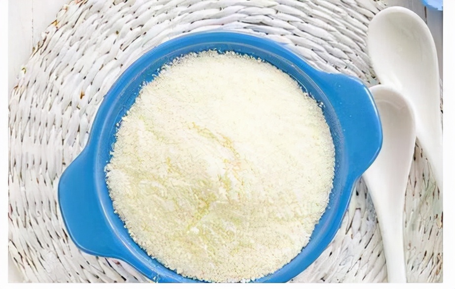 中国奶粉为何号称“天价奶粉”,奶粉行业到底有多暴利?