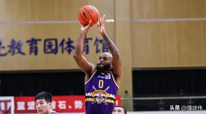 七人轮换和八人轮换,同曦外援皮特森西热