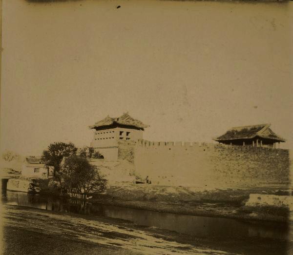 日军日记：*安妇慰**不服从管教，我很愤怒，用*刀刺**插入她的*体下**