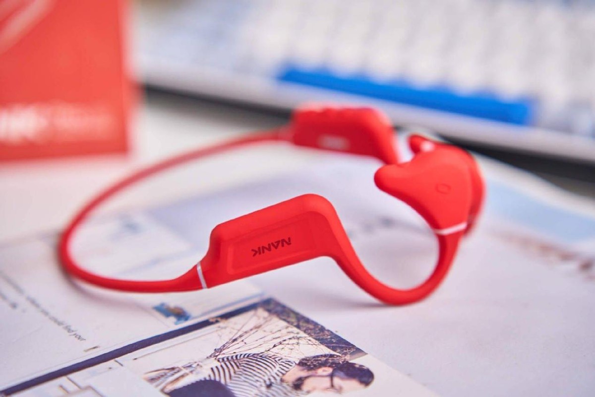 挂脖耳机运动耳机,颈挂式耳机和运动耳机哪个好