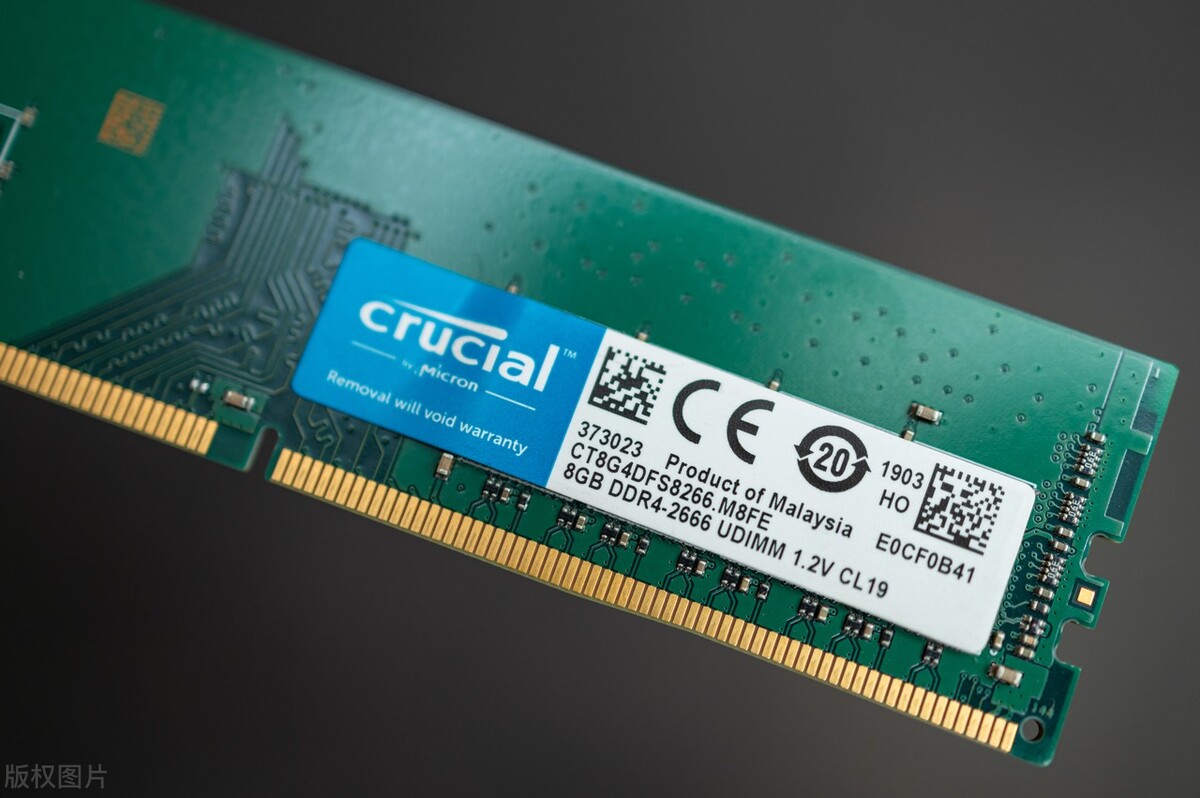 只插一根内存条影响玩游戏吗,两根32g内存条玩游戏