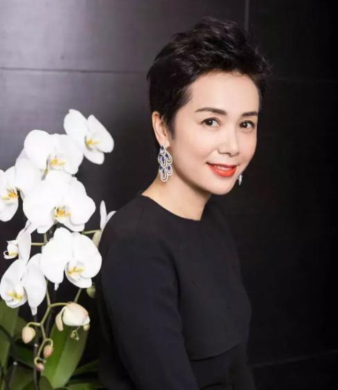 为什么女士剪短发会显老气,为什么大多数人剪短发不好看