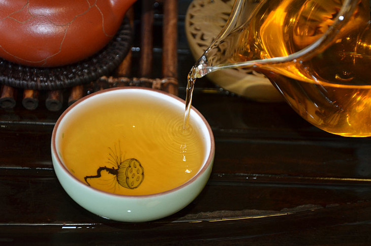 大益班章乔木生态饼茶茶王价格,班章茶王七子饼茶