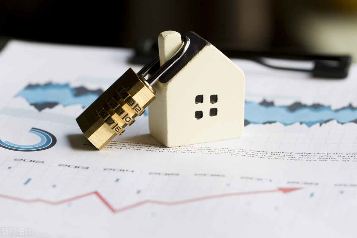 中国人购买美国房地产,卖了上海的房子去美国买别墅