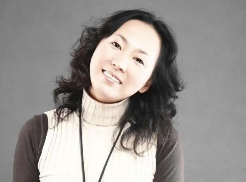 东方神鹿王军霞经历,东方神鹿王军霞近照图片