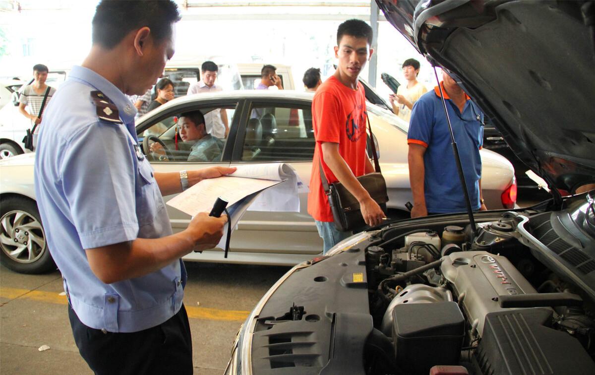 上牌费收1500合理吗,4s店买车上牌1500