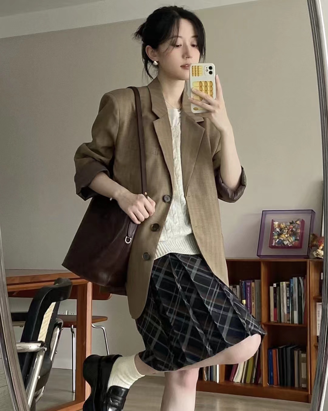 秋冬穿搭很简单这样穿秒变女神,今年冬季最火的穿搭精致女生必看