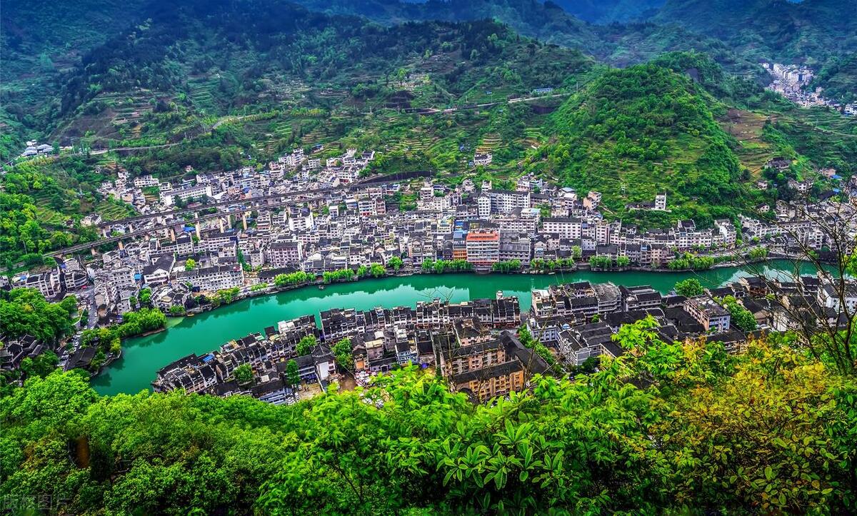 贵州十大旅游景点地图全图,去贵州玩必去的景点推荐一下